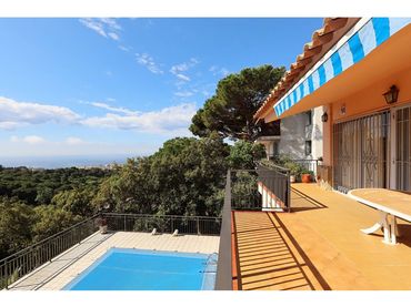 Maison avec piscine à vendre à Calle Mare Nostrum
