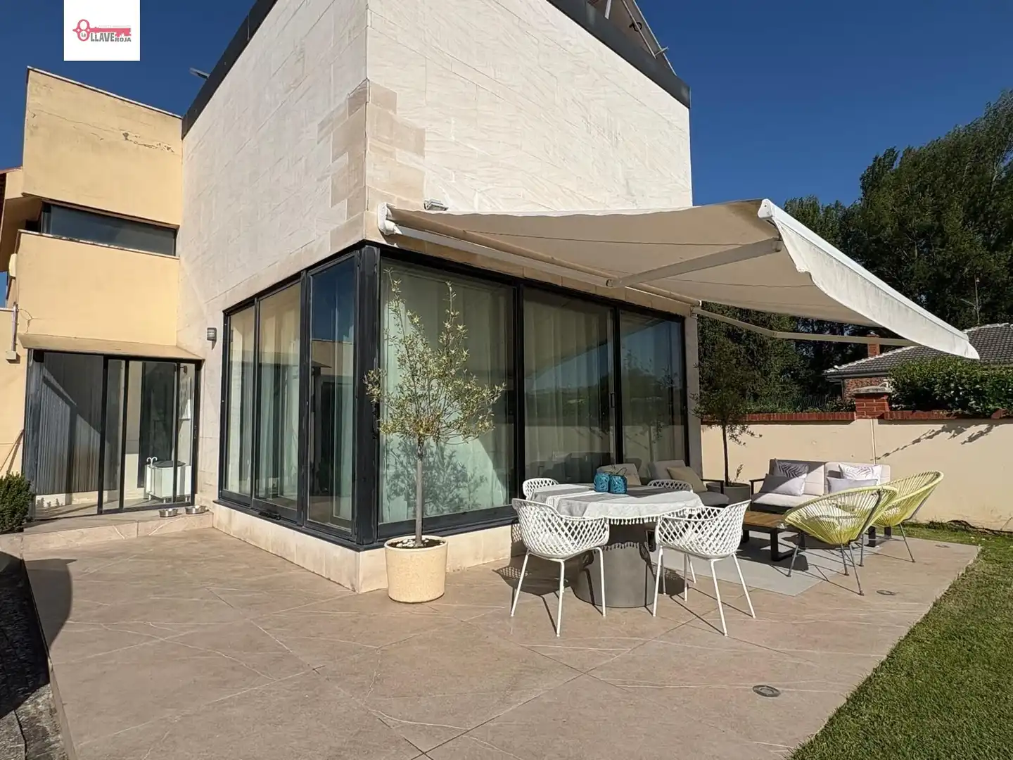 Terraza de Casa o chalet en venta en Sarracín con Calefacción, Jardín privado y Parquet