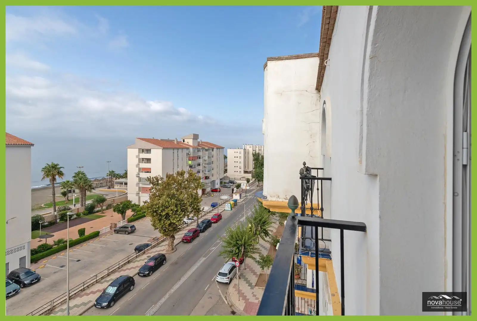 Exterior view of Attic for sale in Rincón de la Victoria  with Terrace, Balcony and Community pool