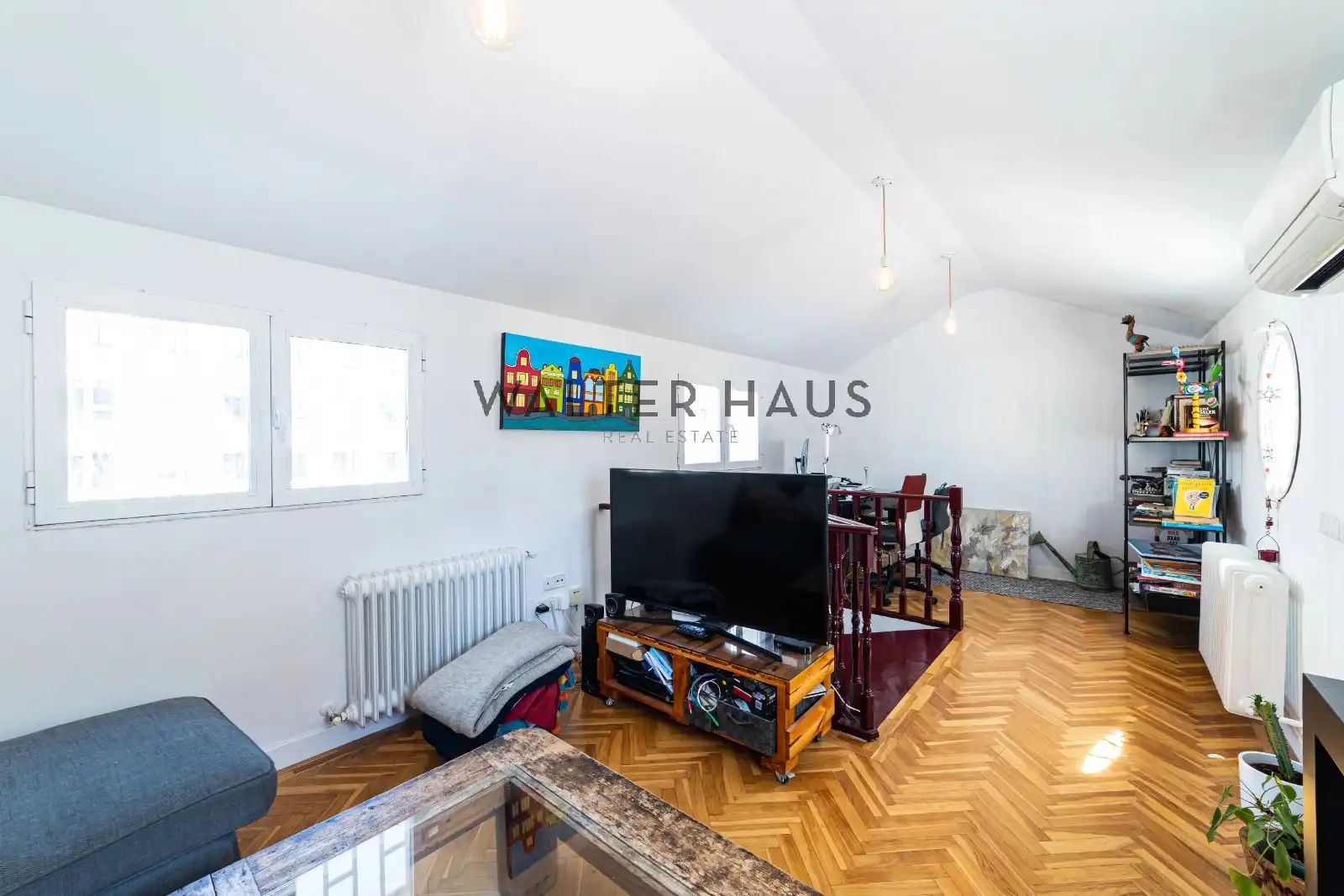 Sala de estar de Dúplex en venta en Madrid con Aire acondicionado, Calefacción y Horno