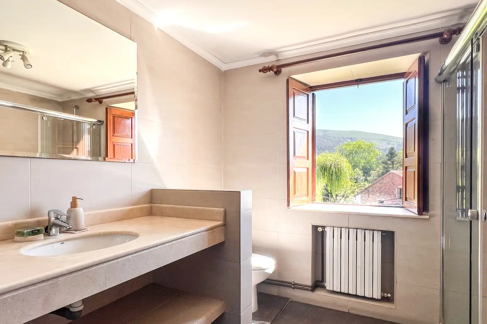 Baño de Casa o chalet en venta en Mazcuerras con Calefacción, Jardín privado y Parquet