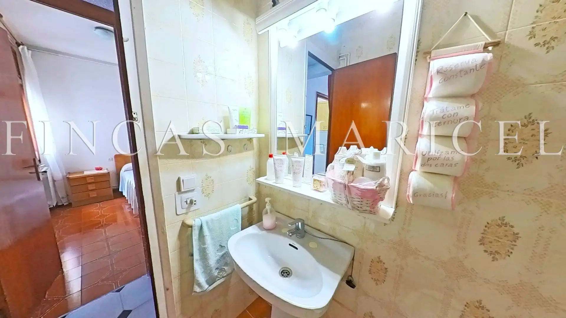 Baño de Ático en venta en Sitges con Calefacción y Terraza