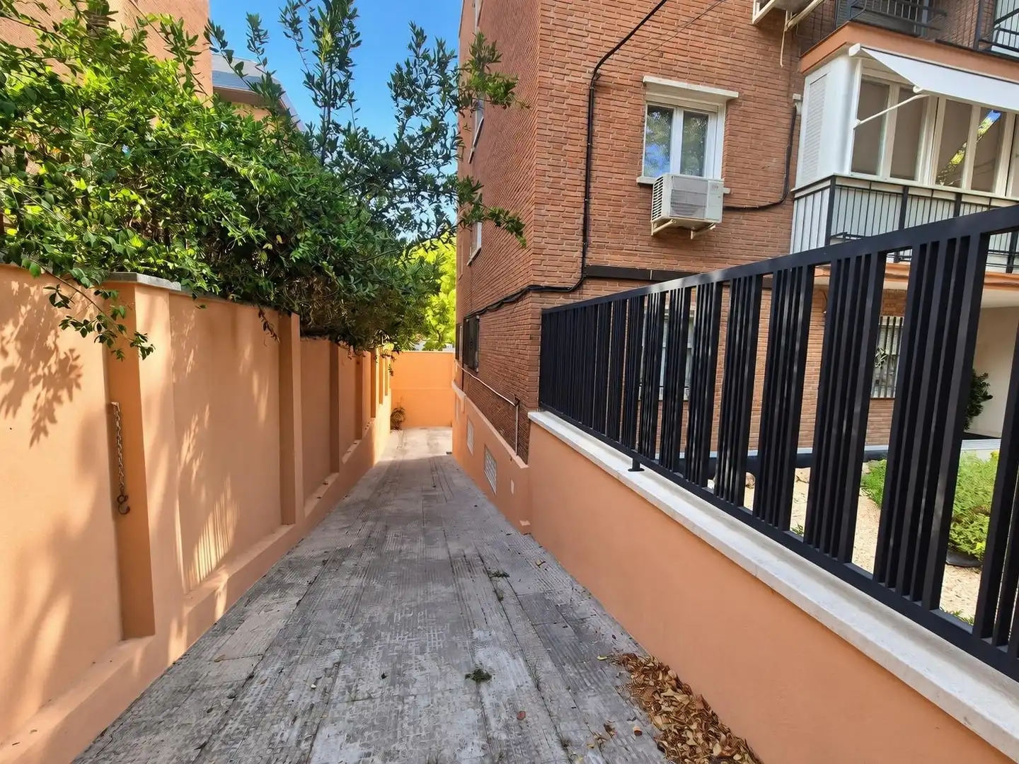 Vista exterior de Piso en venta en Madrid