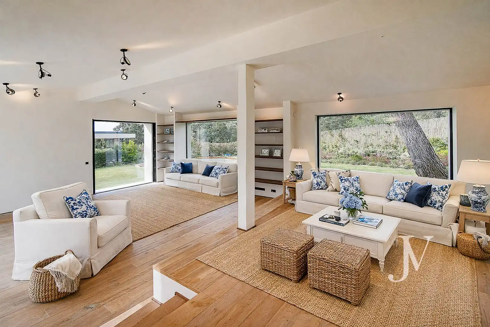 Sala d'estar de Casa o xalet de lloguer en Madrid amb Aire condicionat, Calefacció i Jardí privat