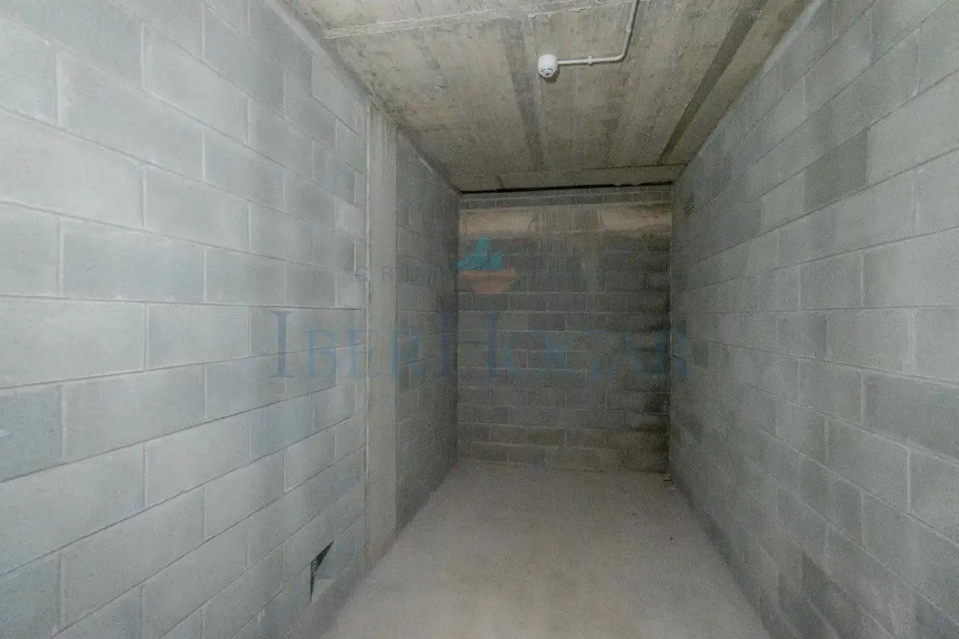 Garage zur Miete in Cornellà de Llobregat