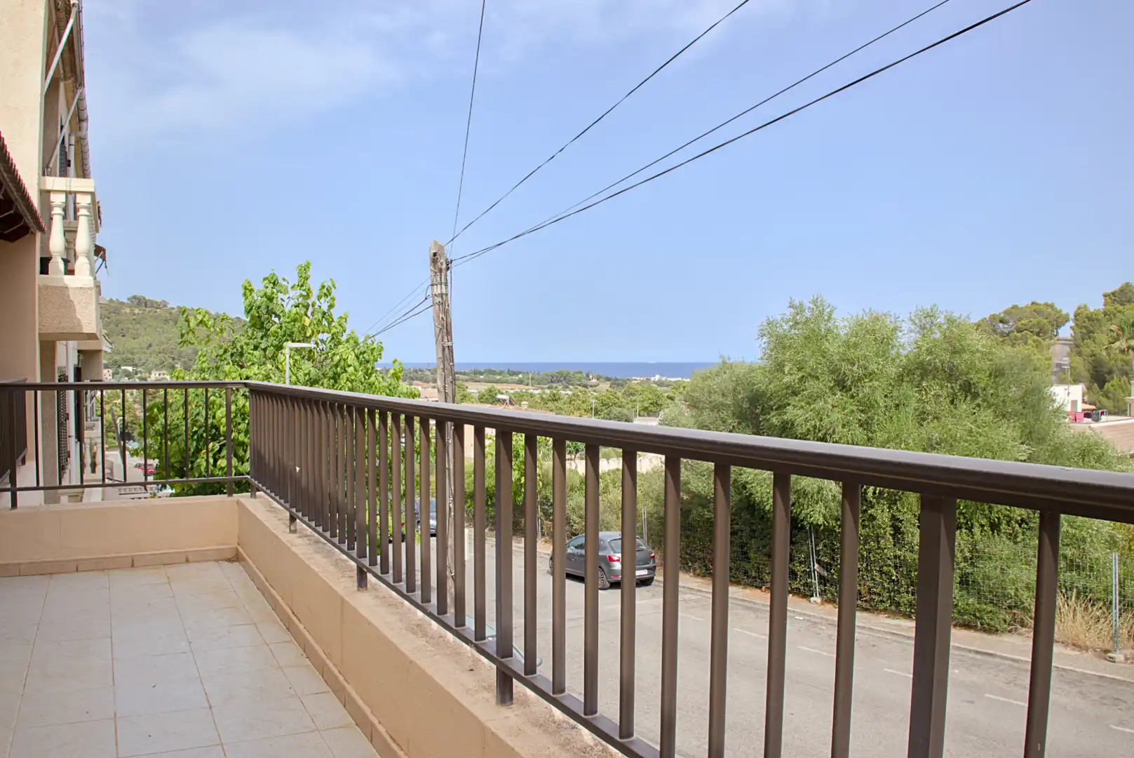 Casa aparellada amb terrassa en venda a Carrer dels Sestadors