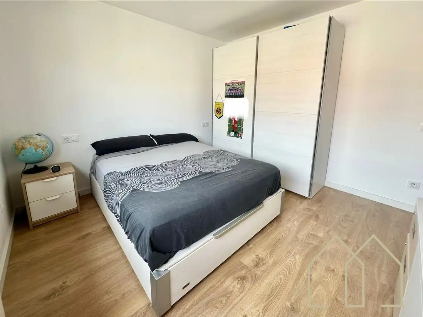 Schlafzimmer von Einfamilien-Reihenhaus zum Verkauf in Caldes de Malavella mit Klimaanlage, Heizung und Privatgarten