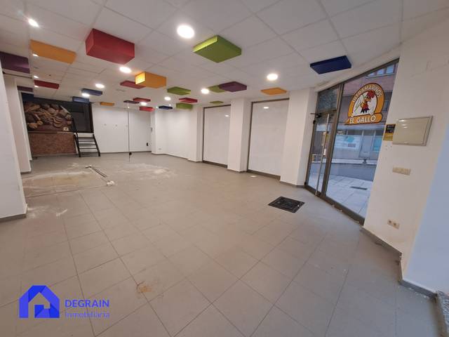 Local comercial en Alquiler en Oviedo - Calle Maximiliano Arboleya en Vallobín