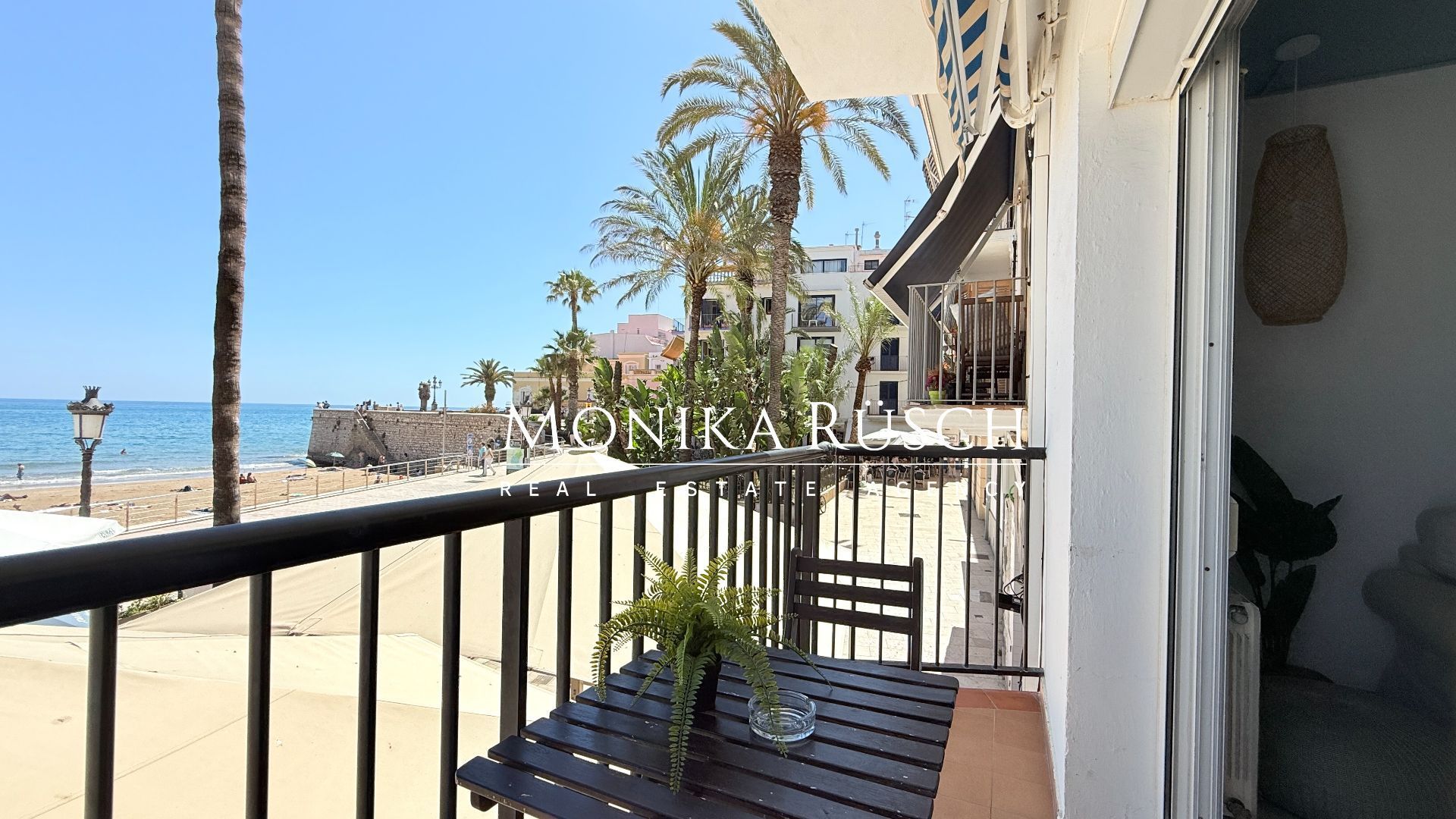 Exterior view of Flat for sale in Sitges  with Air Conditioner, Heating and Terrace