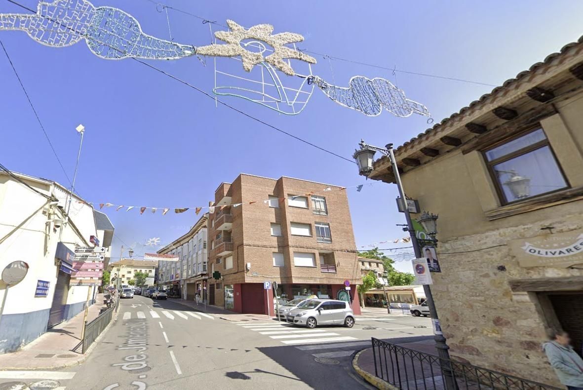 Vista exterior de Pis en venda en El Molar (Madrid)