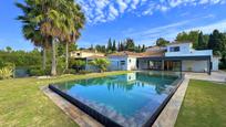 Swimming pool of House or chalet for sale in Estepona  with Air Conditioner, Heating and Private garden