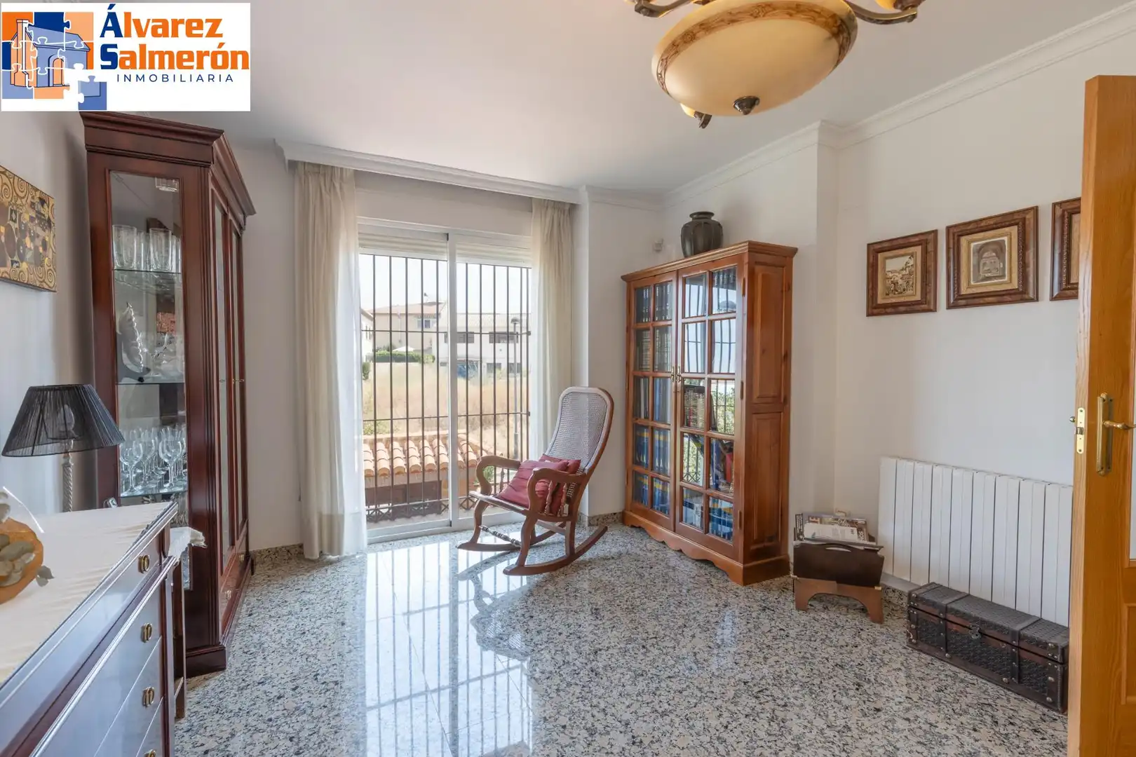 Jardí de Casa o xalet en venda en La Zubia amb Calefacció, Jardí privat i Terrassa