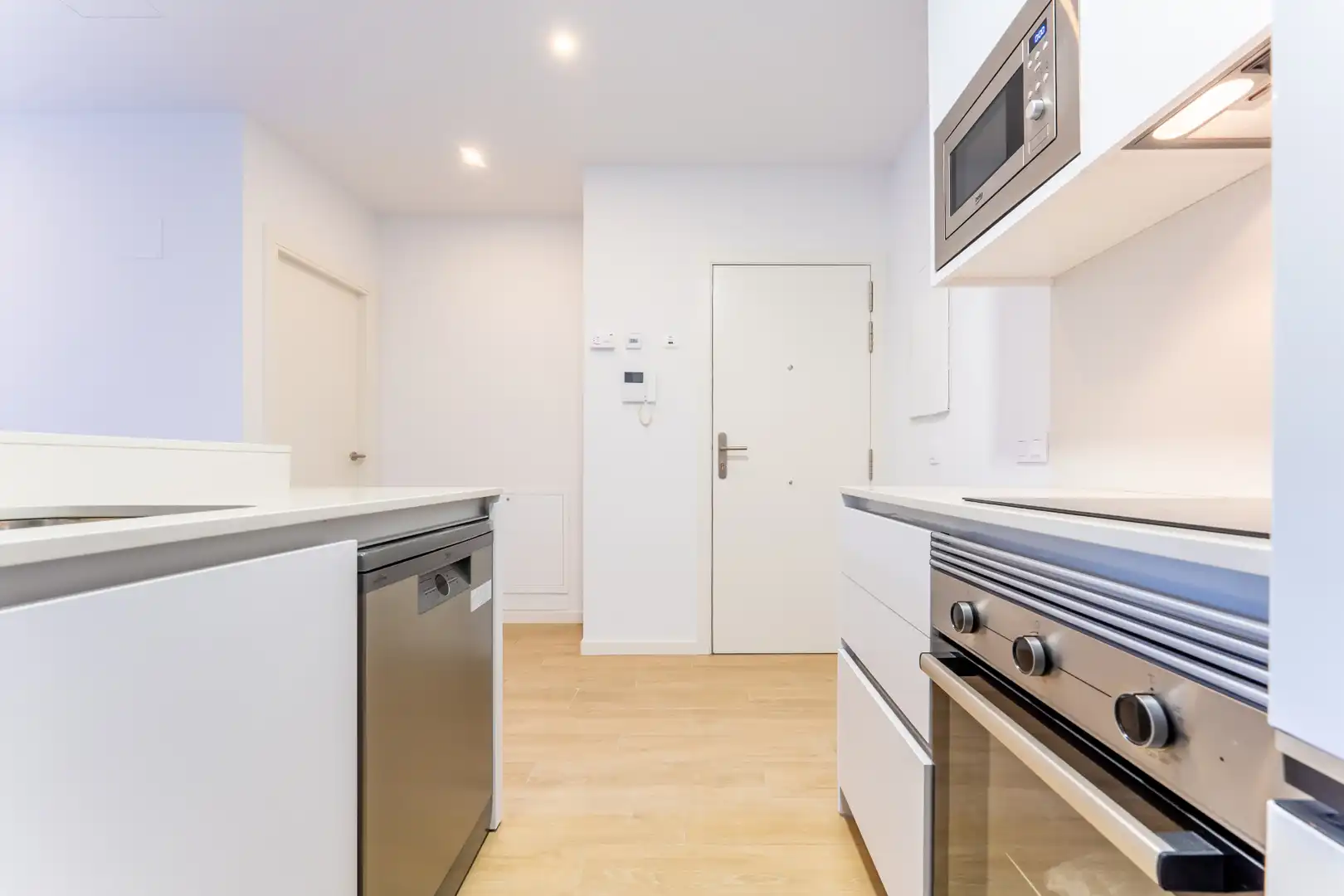 Wohnung zur Miete in Calle de Juan Ignacio Luca de Tena, 28, Salvador