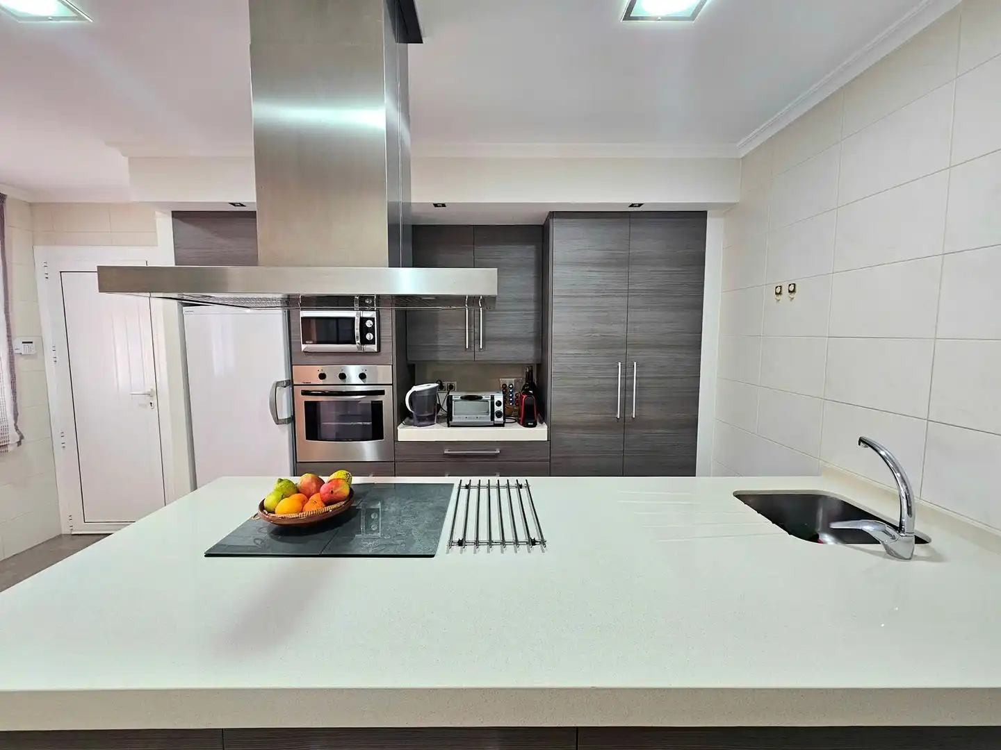 Cocina de Casa o chalet en venta en Torrevieja con Jardín privado, Terraza y Piscina