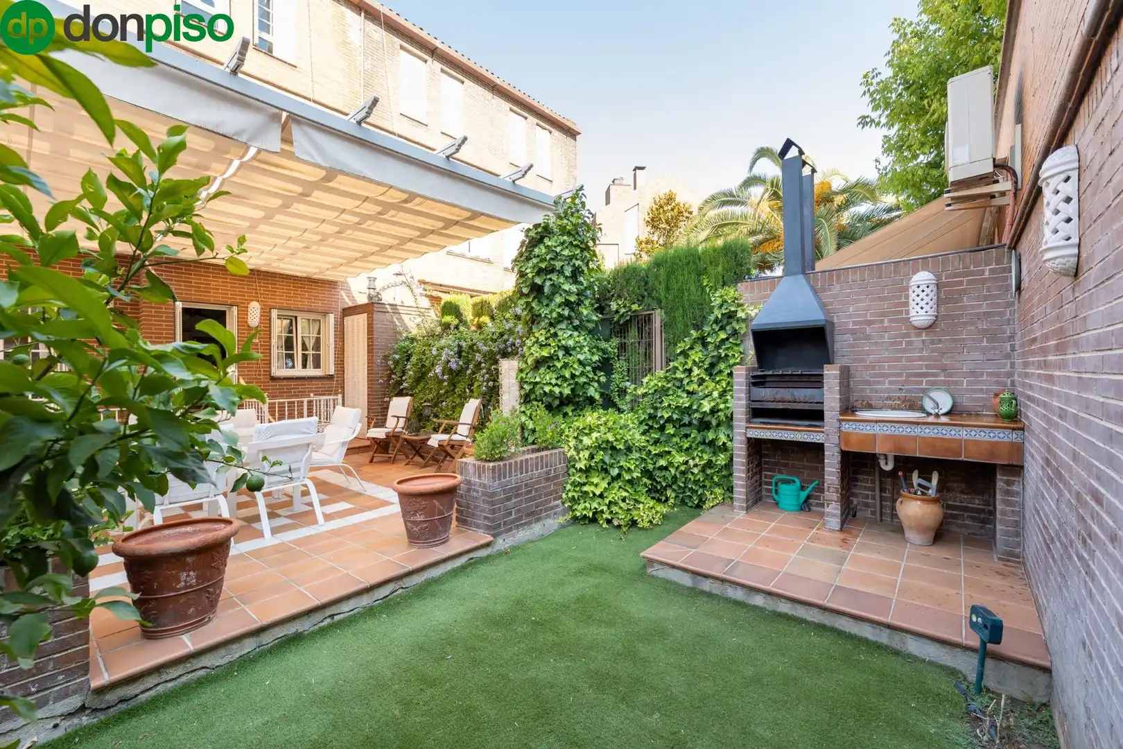 Terrace of Detached homes for sale in Granada  with Air Conditioner, Heating and Private garden