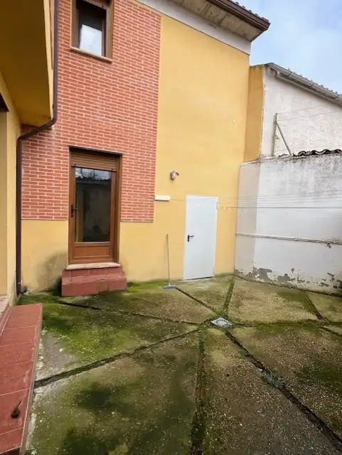 Vista exterior de Casa o chalet en venta en Corcos con Calefacción, Jardín privado y Terraza