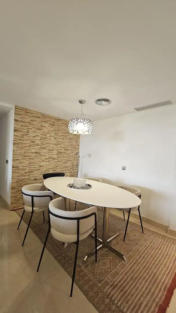 Comedor de Apartamento de alquiler en Marbella con Aire acondicionado, Calefacción y Terraza