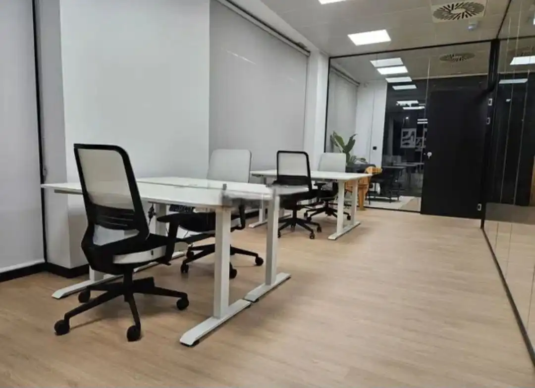 Oficina de alquiler en Utebo con Aire acondicionado, Calefacción y Amueblado