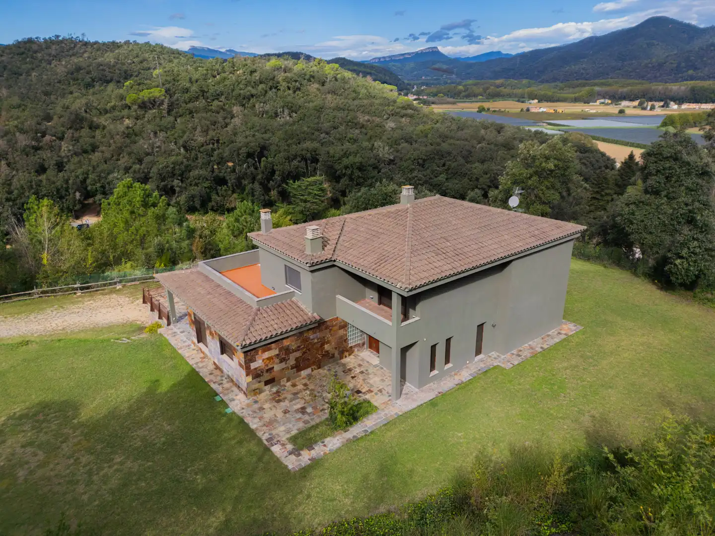 Vista exterior de Casa o chalet en venta en Bescanó con Calefacción, Jardín privado y Parquet