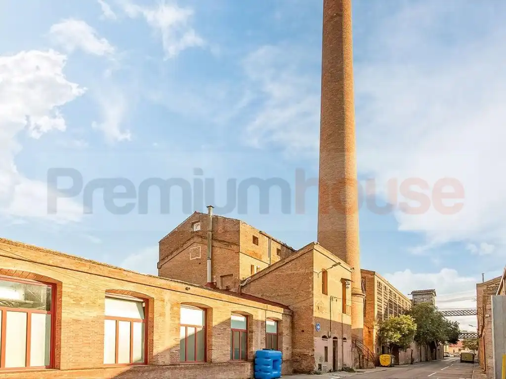 Nau industrial en venda a Calle Recinto Industrial Colonia Guell