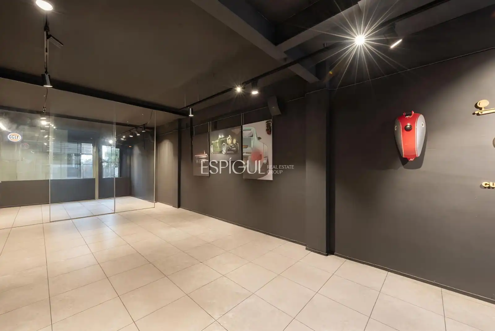 Local en venta en Sant Cugat del Vallès con Alarma