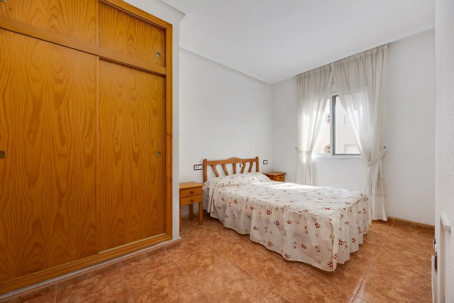 Piso con terraza en venta en Avenida Diego Ramírez Pastor 192, imagen 13