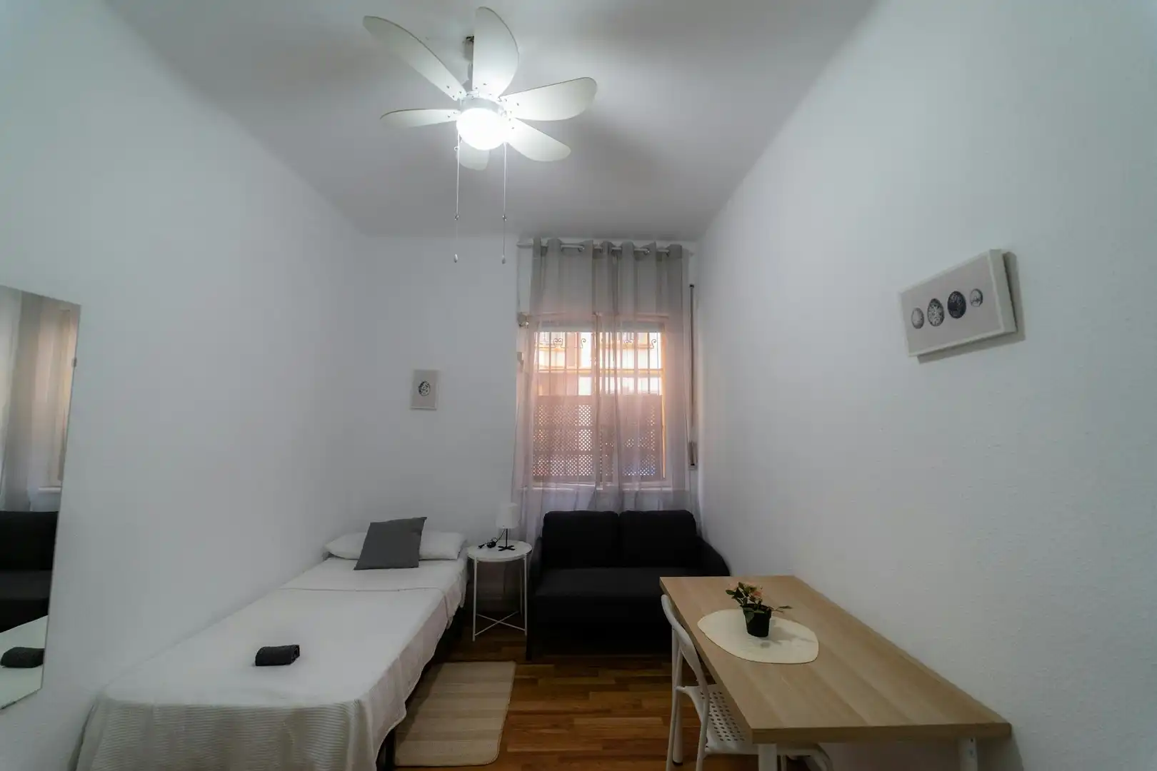 Habitación de Piso para compartir en Sevilla con Lavadora