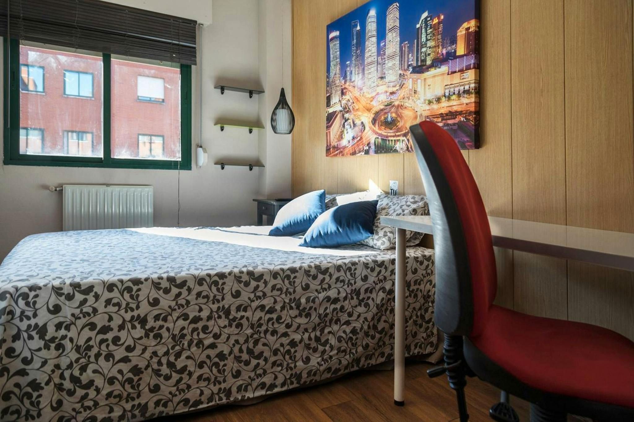 Dormitori de Pis per a compartir en  Madrid Capital amb Calefacció, Moblat i Rentadora