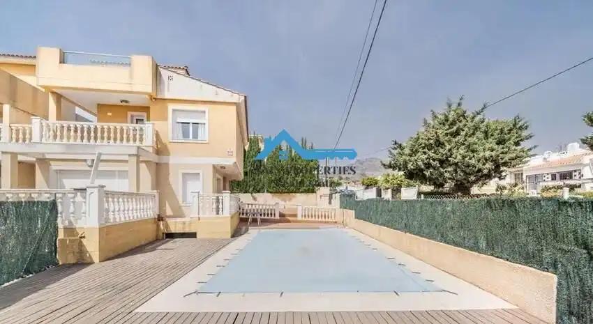 Houses for sale in Barranco Hondo