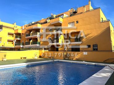 Erdgeschosswohnung mit Pool zum Verkauf in Calle Aviación 16
