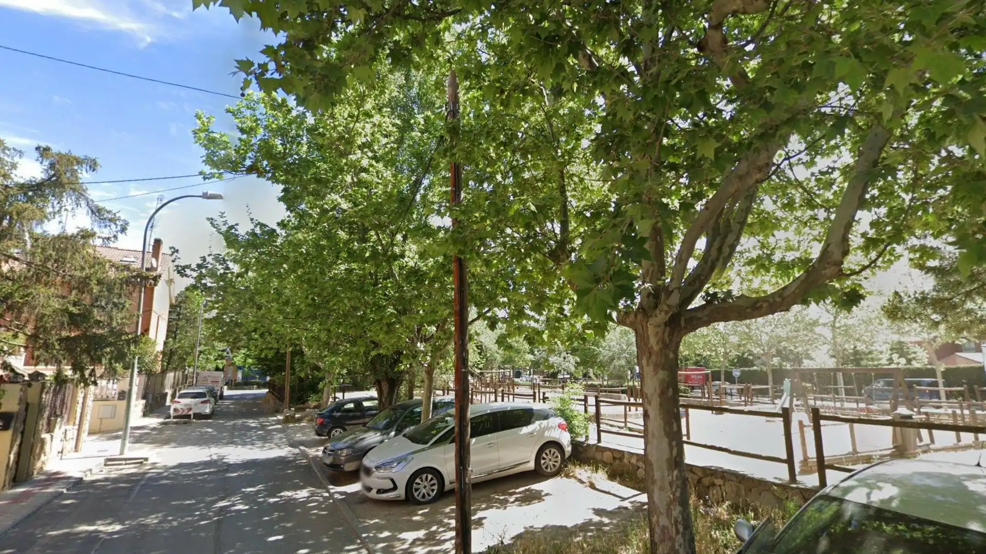 Vista exterior de Pis en venda en Collado Villalba amb Piscina