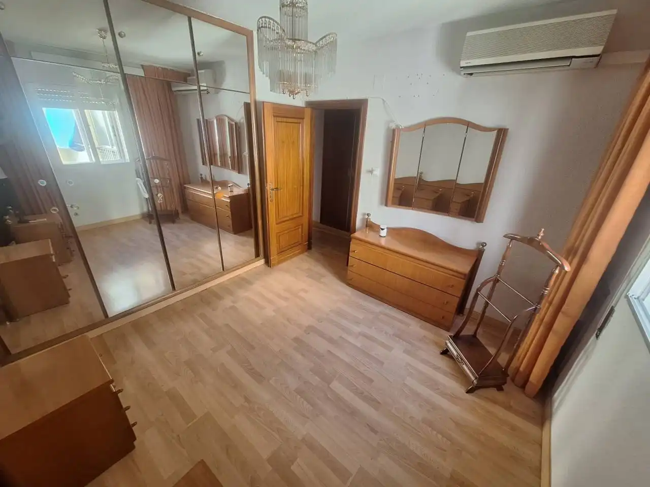 Bedroom of Flat for sale in Fuenlabrada  with Air Conditioner, Heating and Parquet flooring