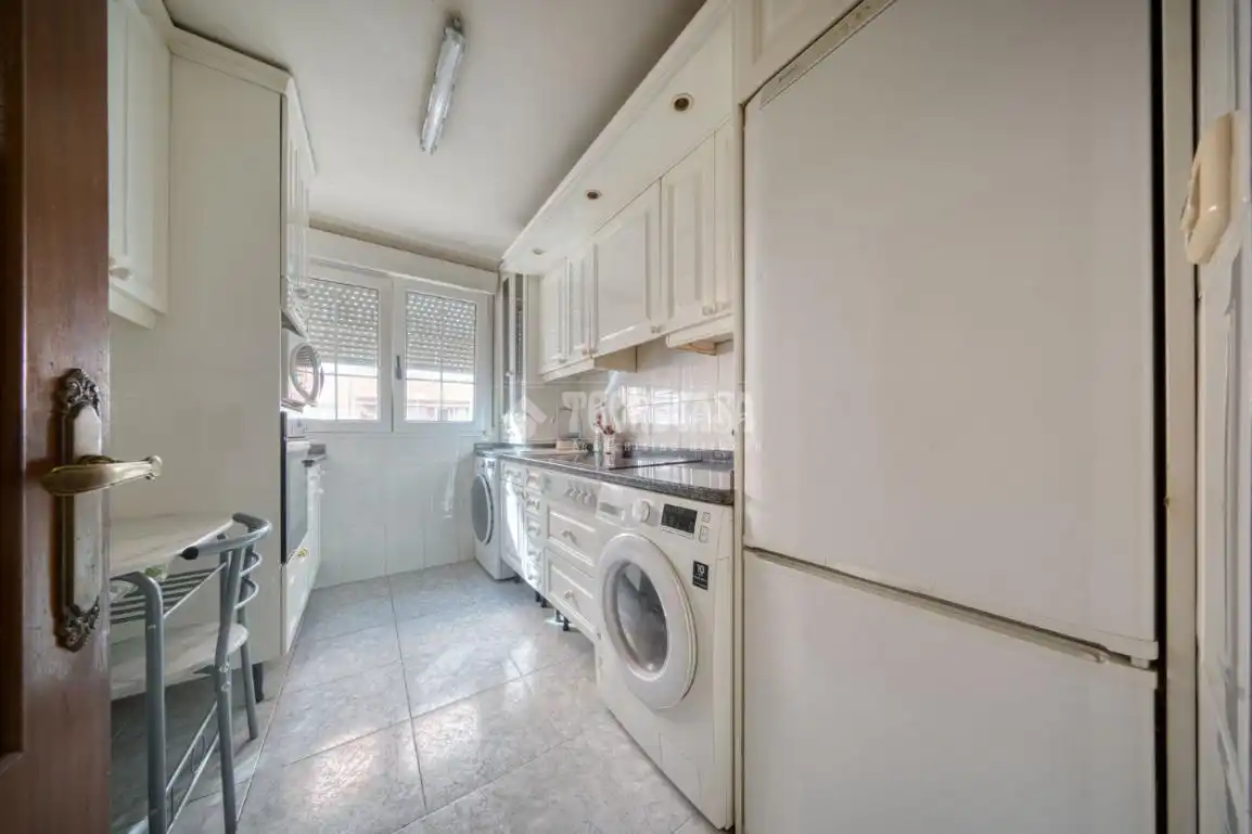 Kitchen of Flat for sale in Valladolid