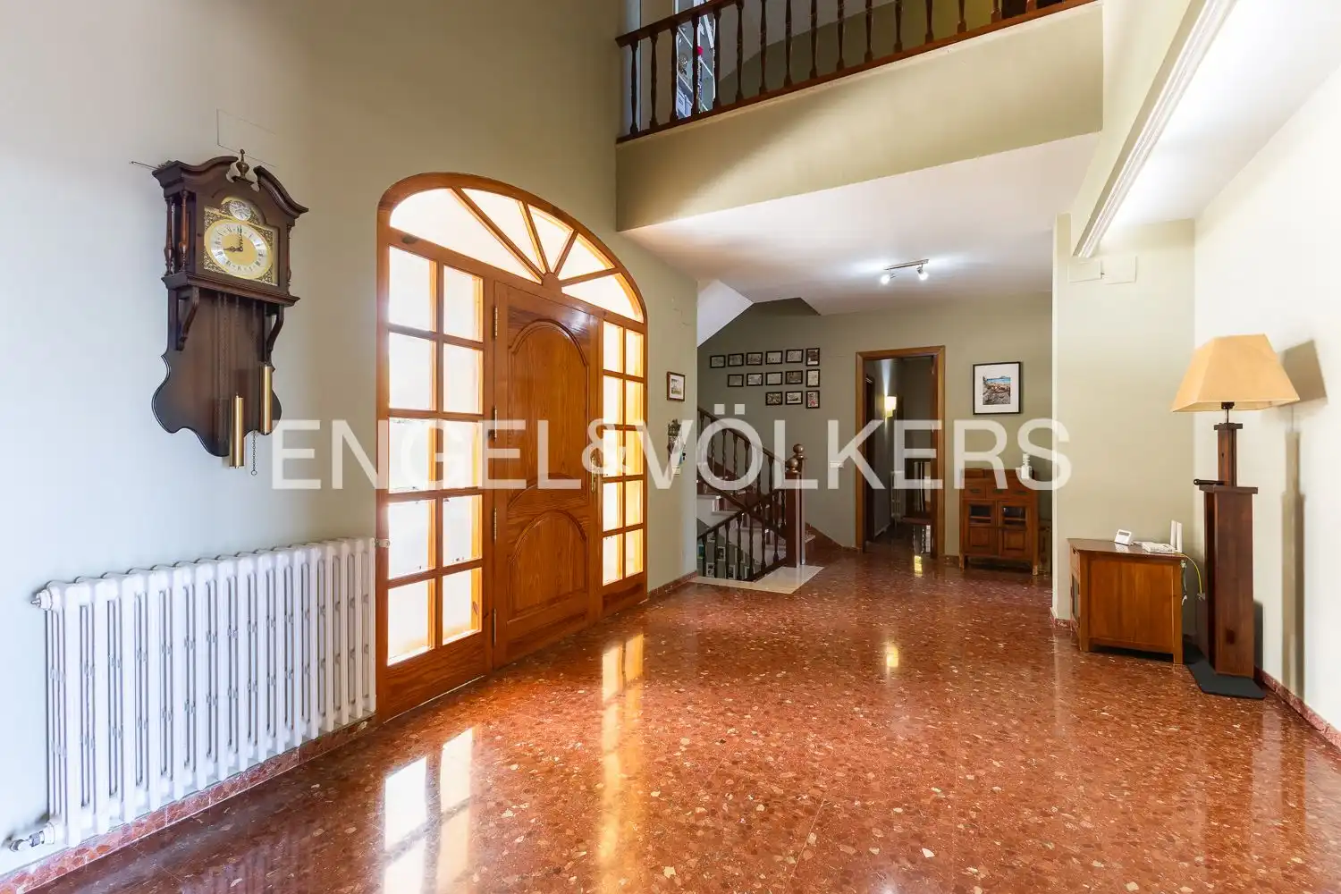 Houses for sale in Chiva  with Air Conditioner, Heating and Private garden