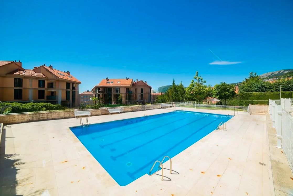 Dúplex en venta en Calle Manolo Viola, Zaburdón - Monte Escorial