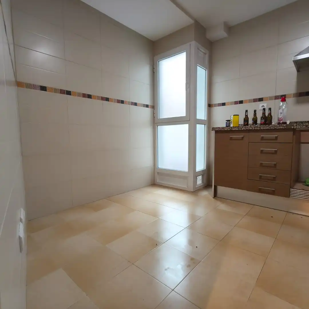 Flat with terrace to rent in Rascanya, imagen 16