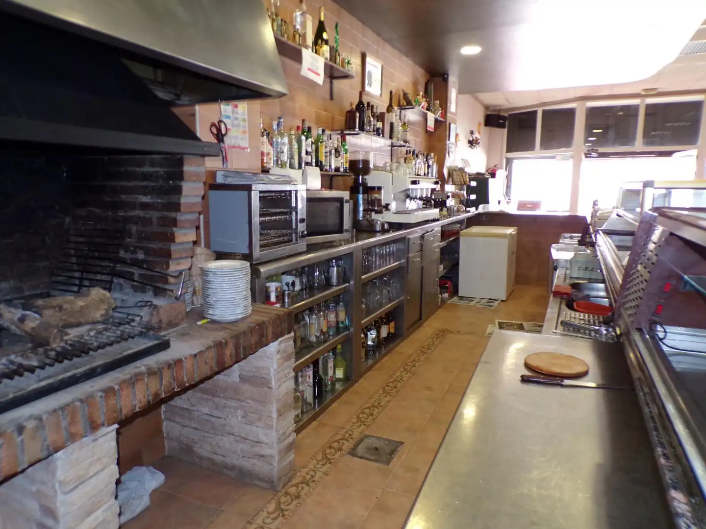 Kitchen of Commercial properties for sale in Castellón de la Plana / Castelló de la Plana  with Air Conditioner, Terrace and Furnished