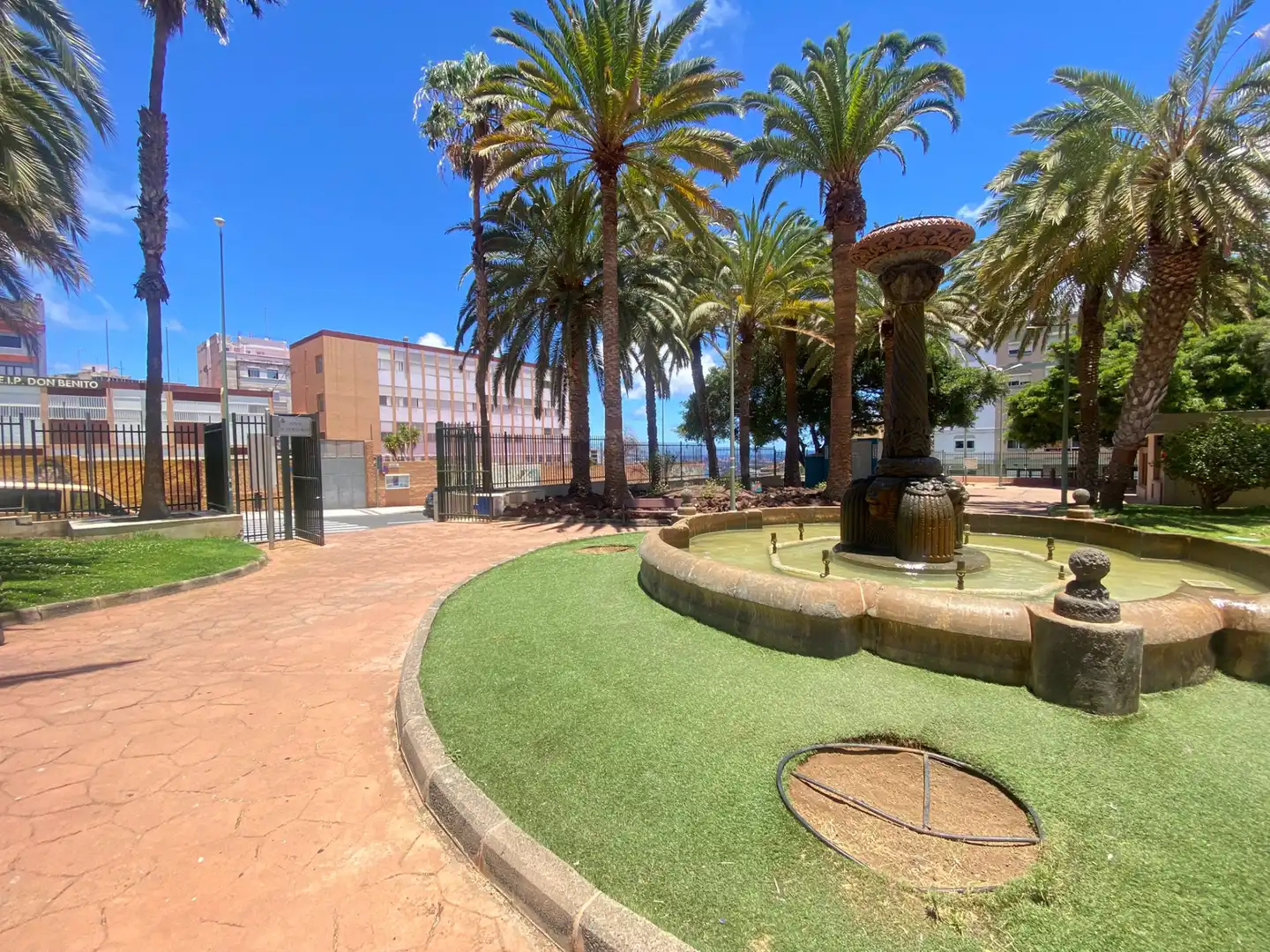 Vista exterior de Piso en venta en Las Palmas de Gran Canaria con Horno y Microondas