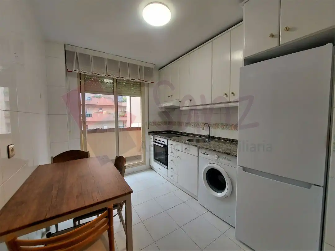 Apartamento de alquiler en Calle Huesca, Jesuitas