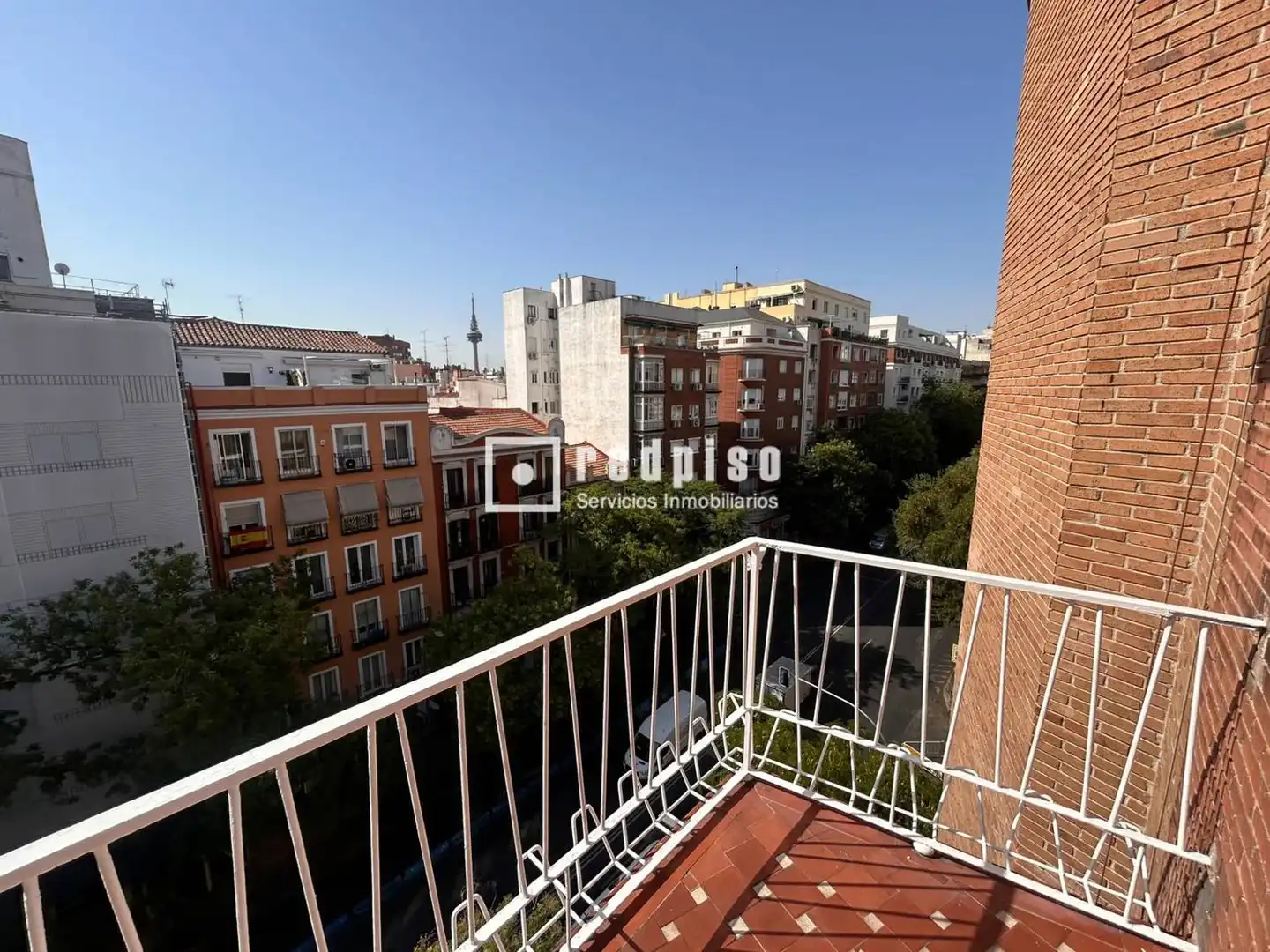 Vista exterior de Piso en venta en Madrid con Aire acondicionado, Calefacción y Parquet