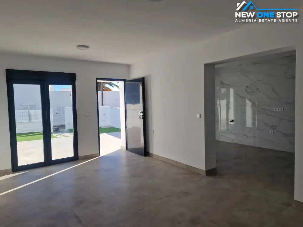 Casa adosada en venda en Mojácar amb Jardí privat, Terrassa i Piscina