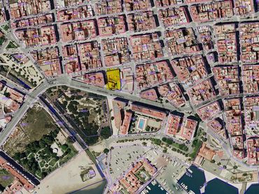 Terreny residencial en venda a Centro