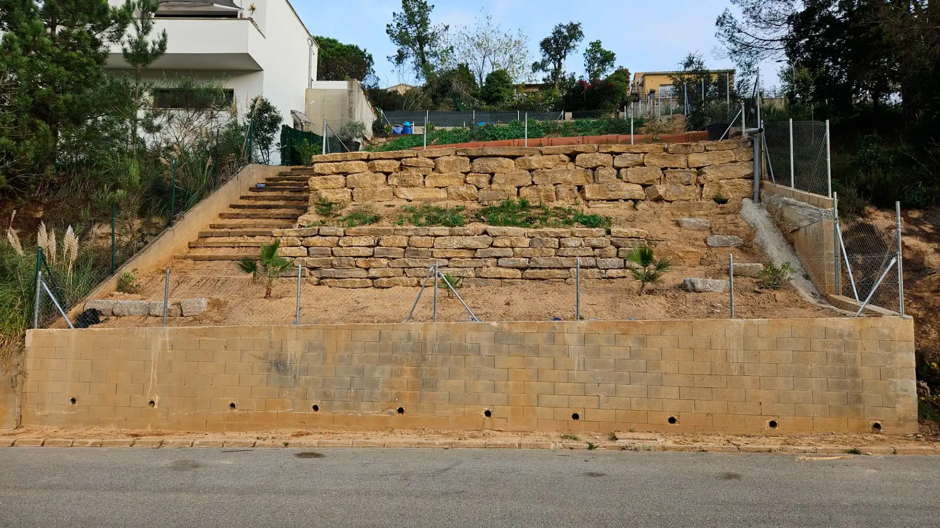 Residential land for sale in Carrer de Saturn 65