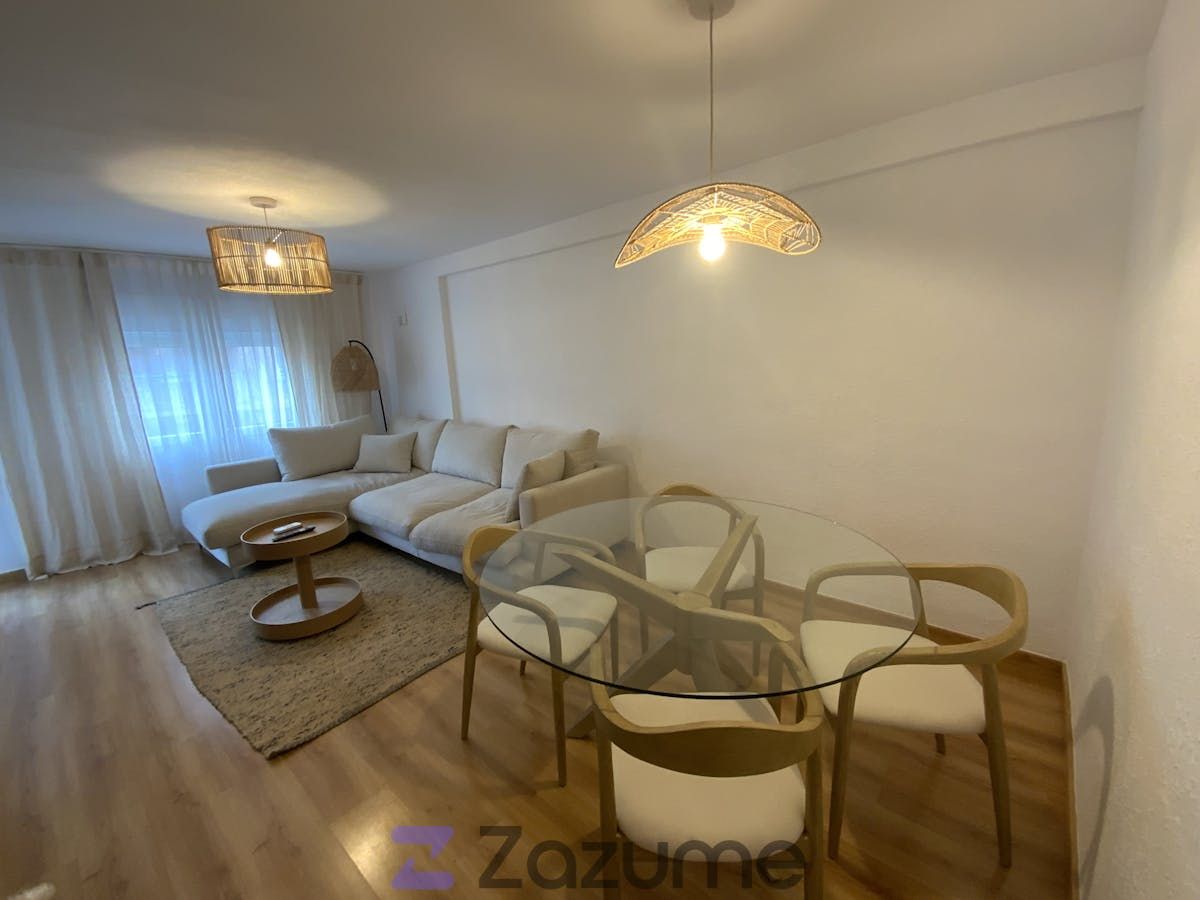 Sala d'estar de Apartament de lloguer en  Valencia Capital amb Aire condicionat, Calefacció i Parquet