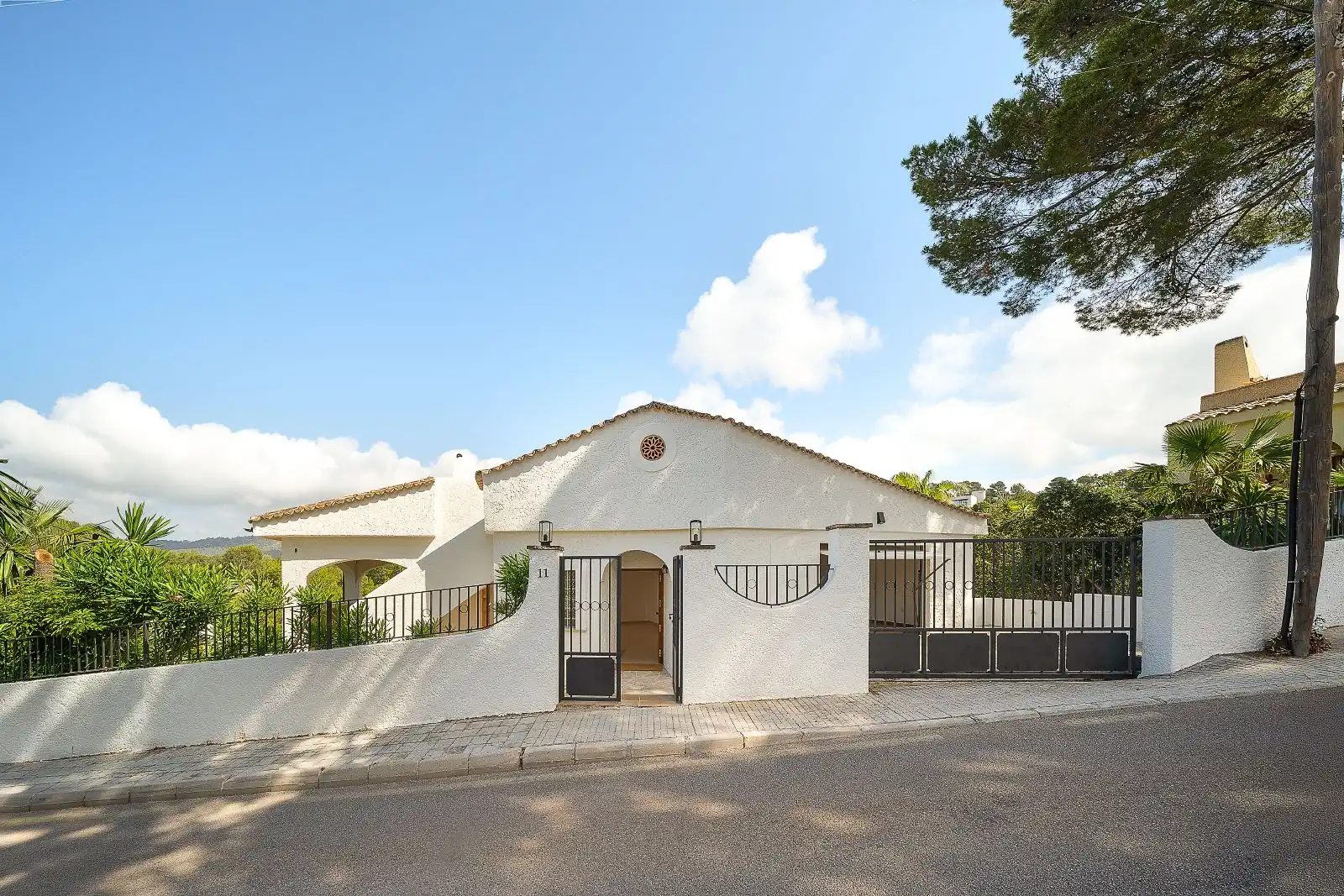 Exterior view of Houses for sale in Calvià  with Air Conditioner, Heating and Private garden