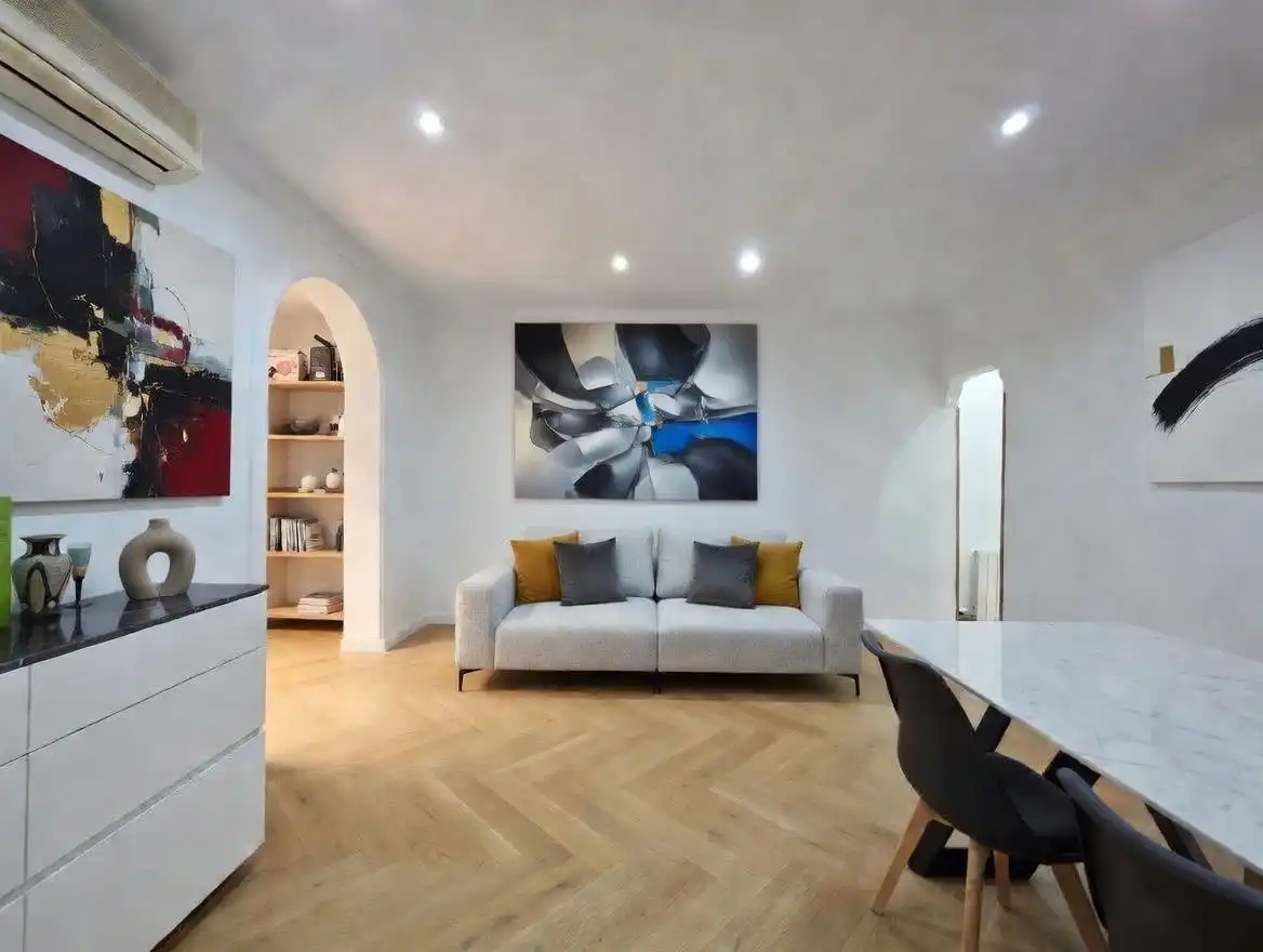 Wohnzimmer von Erdgeschoss zum Verkauf in Barcelona mit Heizung, Terrasse und Möbliert