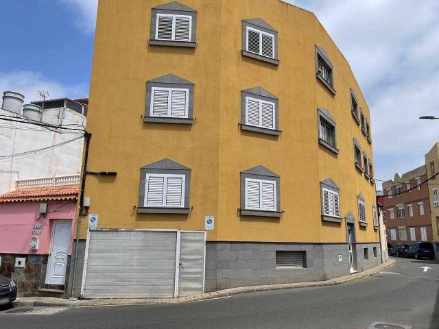 Garaje en Venta en C/ Sant Lucas en Santidad