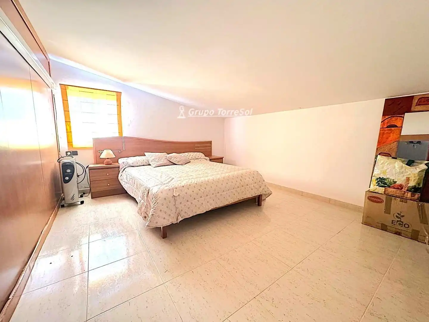 Bedroom of Houses for sale in La Bisbal del Penedès  with Air Conditioner, Heating and Terrace