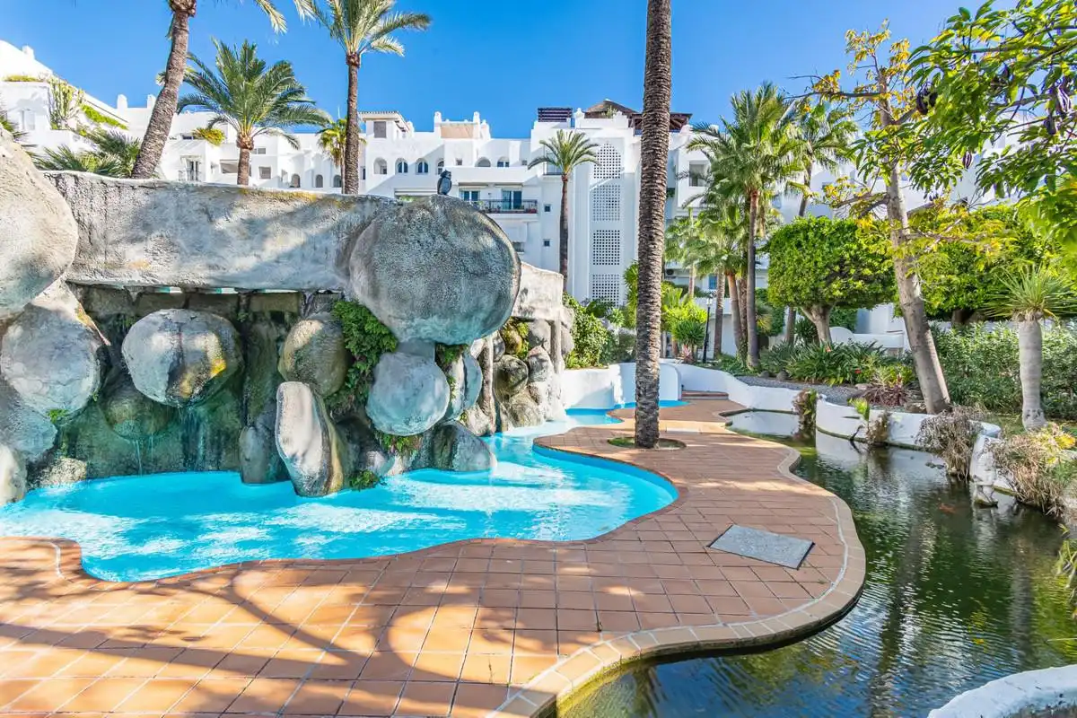 Piscina de Apartamento en venta en Torremolinos con Aire acondicionado, Calefacción y Terraza