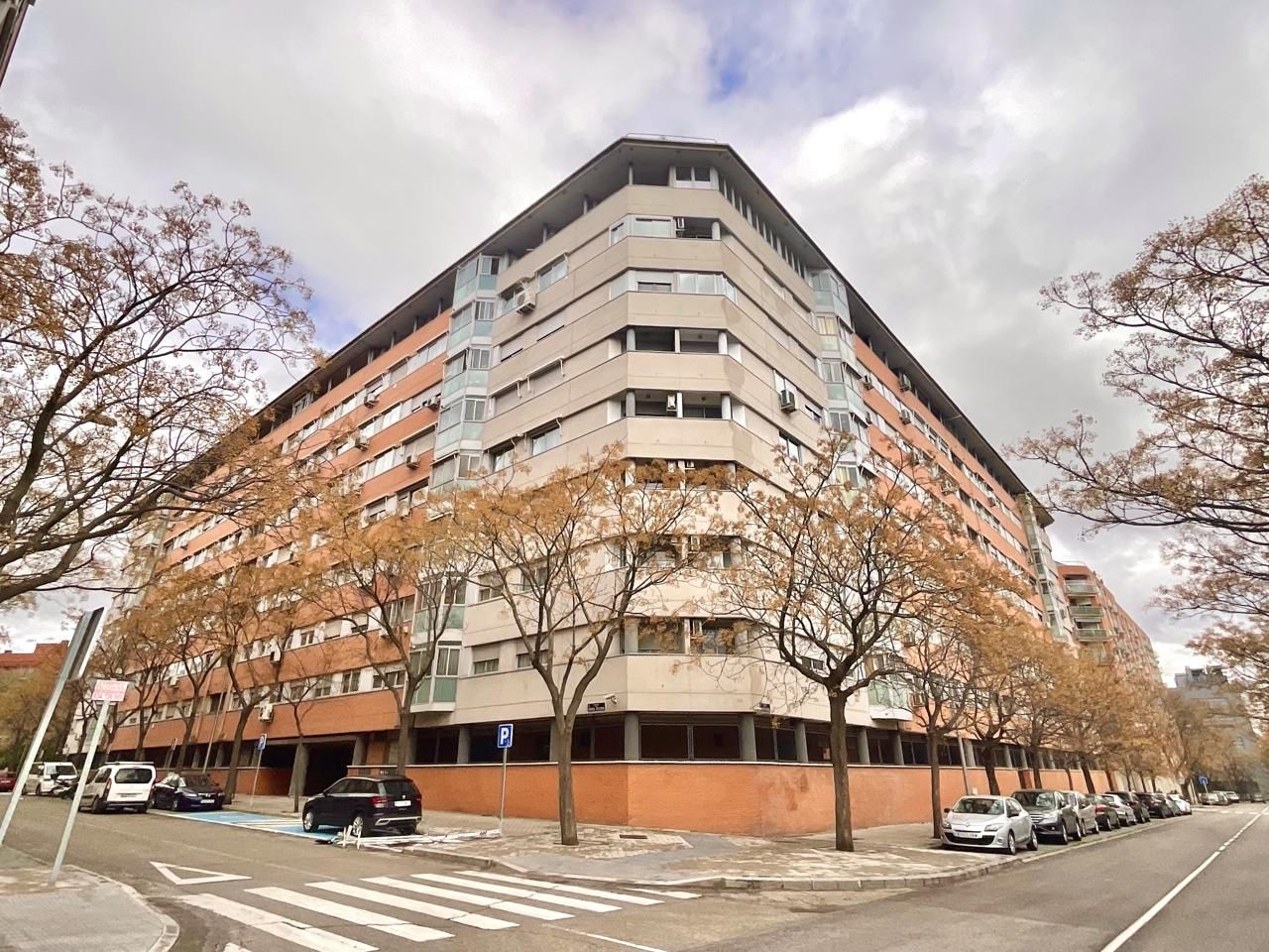 Exterior view of Flat for sale in  Madrid Capital  with Air Conditioner, Heating and Parquet flooring